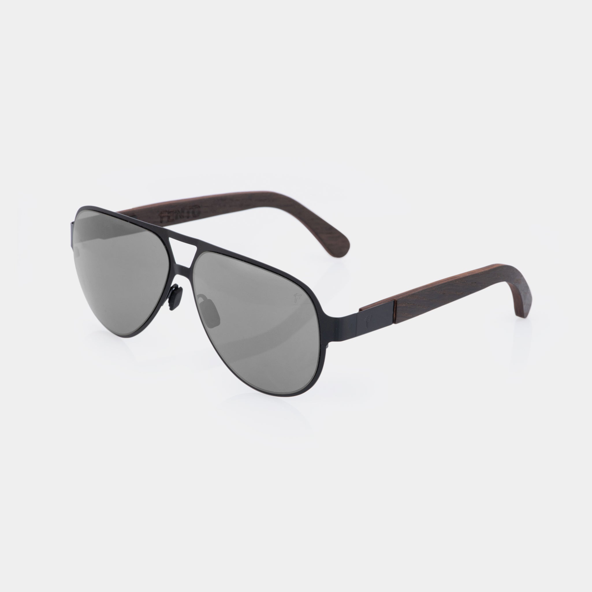 Kaveli Steel Wood Grey sunglasses – a bold fusion of natural wood and industrial steel.